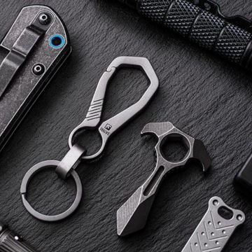 FEGVE Titanium Key Chain with Key Ring,Carabiner Car Key Chains for Men and Women, Gray, M - Image 7